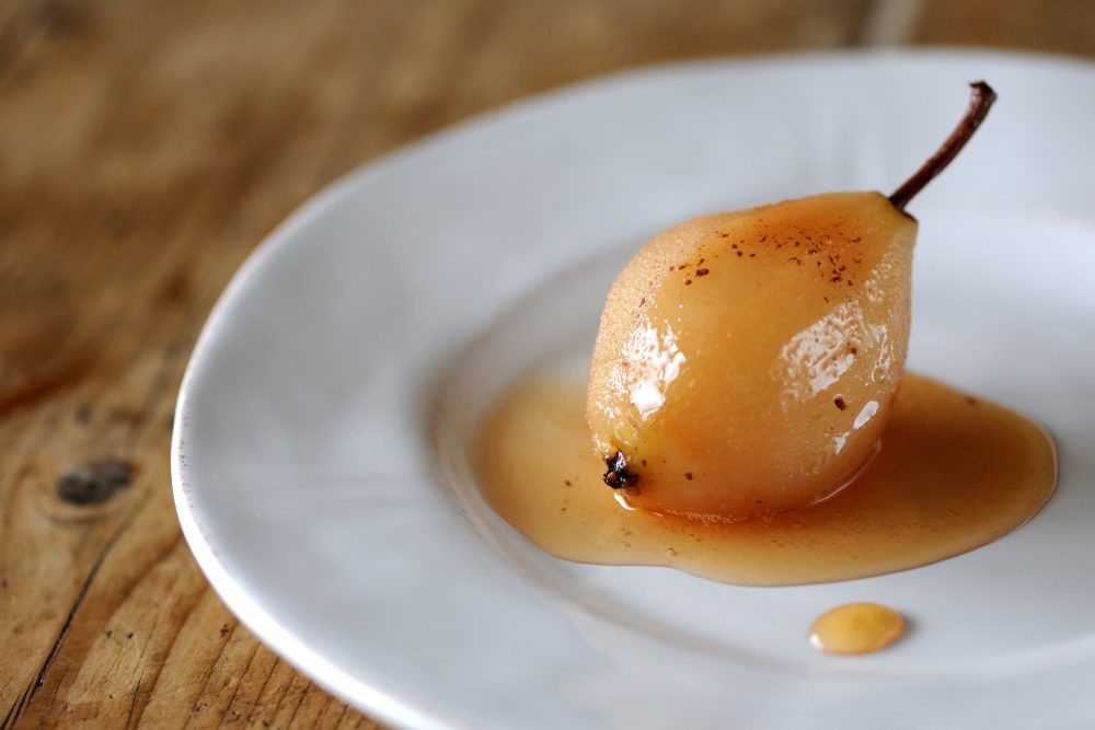 Baked pears in clove syrup Bart Ingredients